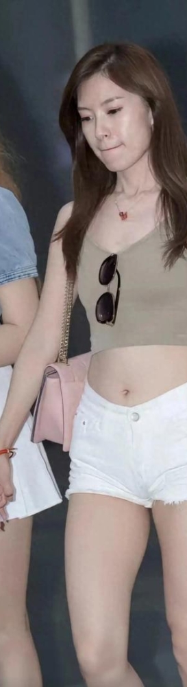 街拍美女图片