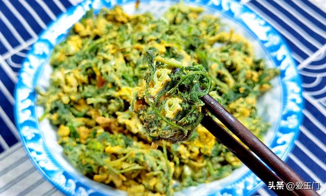 春天养肝，吃菠菜不如多吃这3菜，养肝排毒又护眼，营养又好吃！