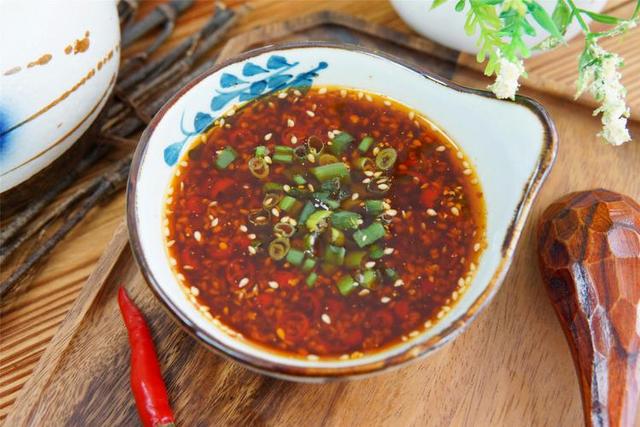 调凉菜，料汁是关键！教你“万能凉拌汁”，学会了拌啥都好吃
