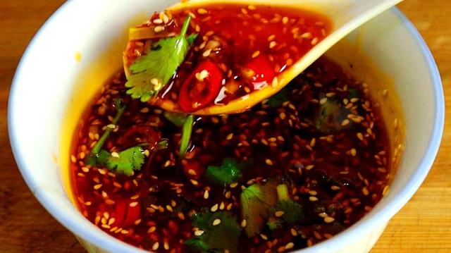 调凉菜，料汁是关键！教你“万能凉拌汁”，学会了拌啥都好吃