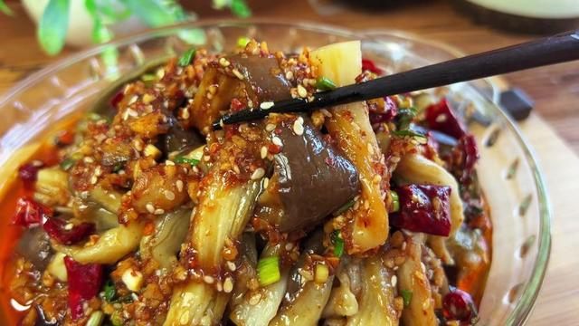 调凉菜，料汁是关键！教你“万能凉拌汁”，学会了拌啥都好吃