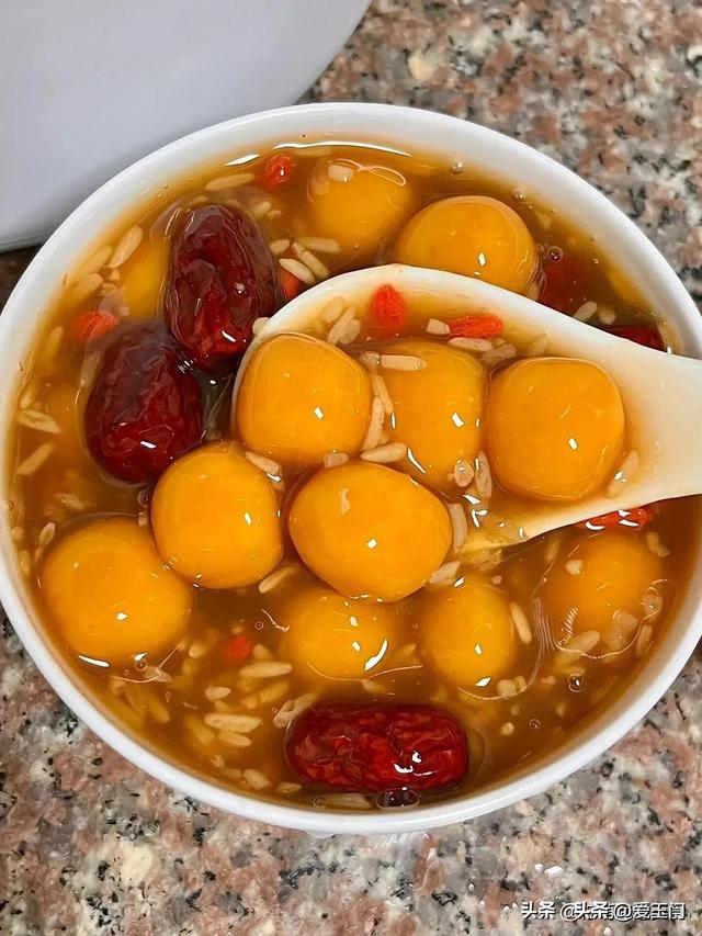 不愧是金牌月嫂推荐，建议女孩子多喝，气色好到腮红都省了