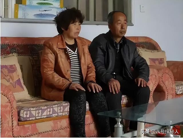14年儿子坐马航失联，多年后父亲收到回信，坚信儿子去了平行世界