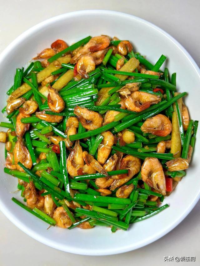 春天，使劲吃这菜，一养肝、二排毒、三润肠、四补阳气