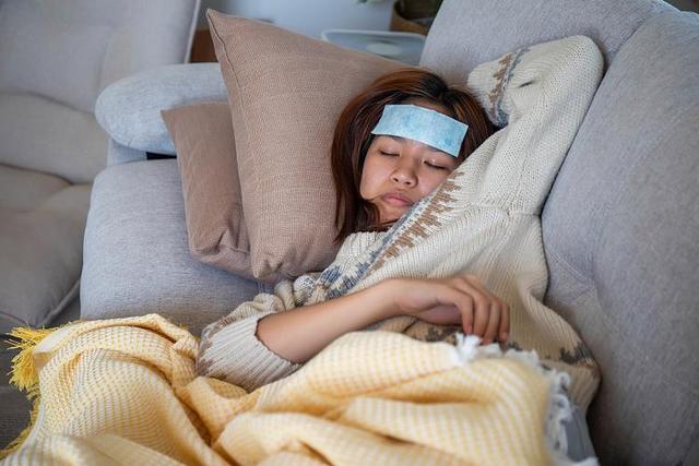 甲流住院的人增多！医生叹气：不管多大年纪，牢记“5不做3坚持”