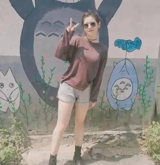反转！副教授被举报婚内出轨，女主颜值爆表，本人发声，太意外了