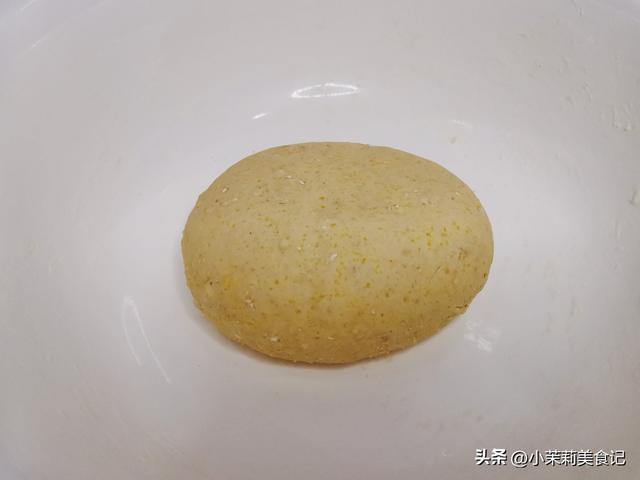今日二月初一，牢记：1不出，2不做，吃3样，寓意生活富裕日子顺