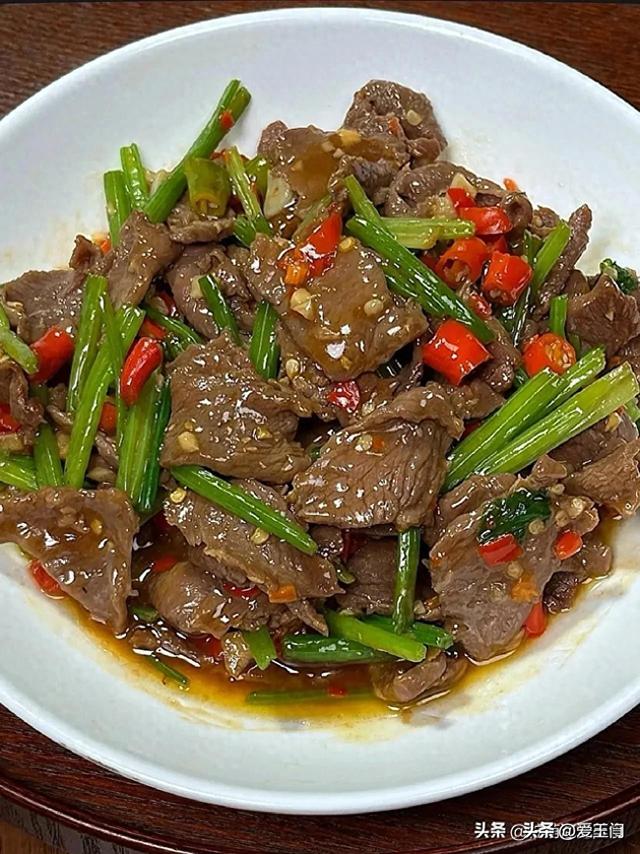 春天少吃猪肉多吃它，贵也要舍得，高钙高蛋白，随手一炒真下饭