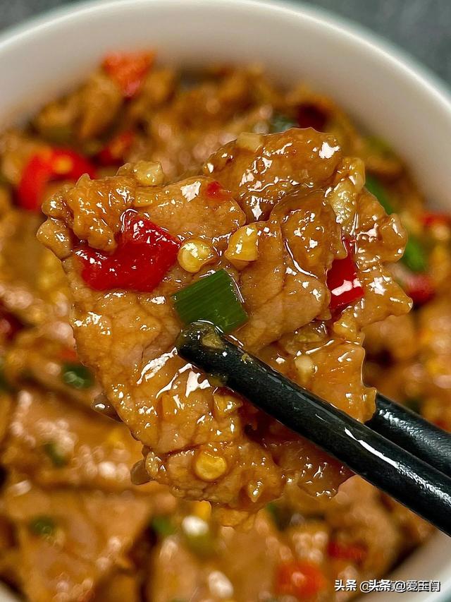 春天少吃猪肉多吃它，贵也要舍得，高钙高蛋白，随手一炒真下饭