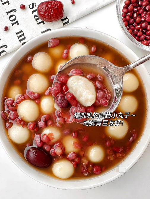 失眠可能是"气血不足"，日常多吃这4样，补气补血，安神助眠，一觉到天亮！
