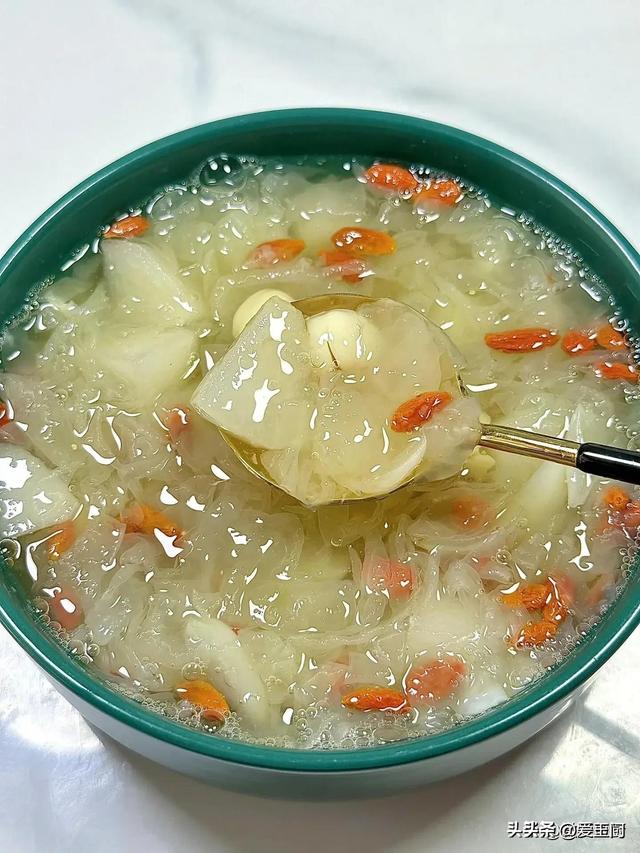 自带“黄体酮”的4种食物，隔天换着吃，还你少女脸，比护肤品强