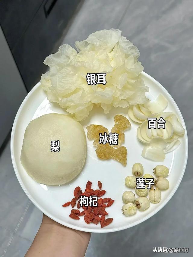 自带“黄体酮”的4种食物，隔天换着吃，还你少女脸，比护肤品强