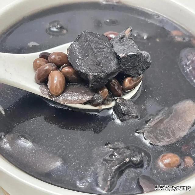 自带“黄体酮”的4种食物，隔天换着吃，还你少女脸，比护肤品强
