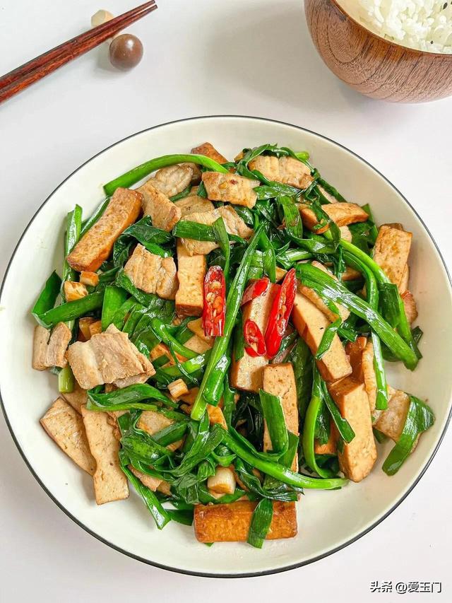 这4菜“天然的青霉素”，提醒中老年人要常吃，提高免疫力少生病
