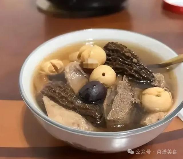 鸽子汤怎么炖补气血，这4道鸽子汤，最是补气增血