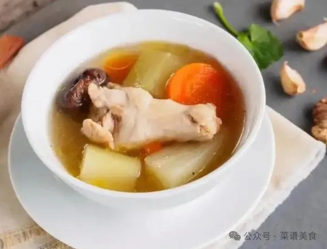 鸽子汤怎么炖补气血，这4道鸽子汤，最是补气增血