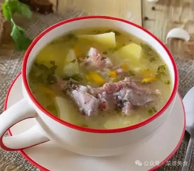 鸽子汤怎么炖补气血，这4道鸽子汤，最是补气增血