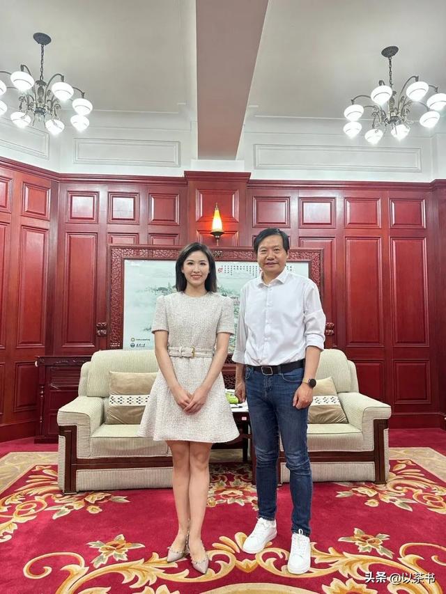 原来她就是雷军的妻子，怪不得做什么都能来财，娶一个贤妻旺三代