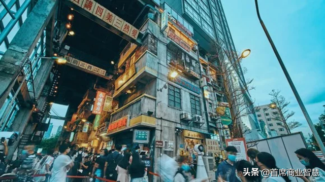 空铺、撤场、闭店率80%！曾一天排队3000桌的“顶流”网红凉了？