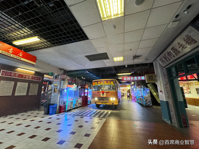 空铺、撤场、闭店率80%！曾一天排队3000桌的“顶流”网红凉了？