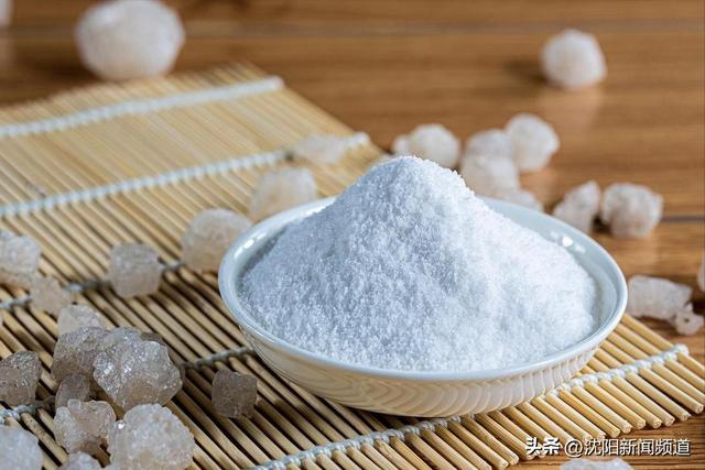 建议父母：厨房2种调料，正在慢慢“掏空”你的骨骼，做菜时少放