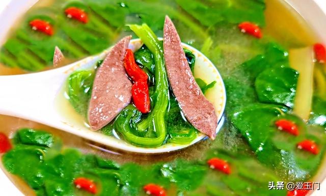 “入春排毒，一年不堵”，多吃3种排毒食材，养肝排毒，精力充沛