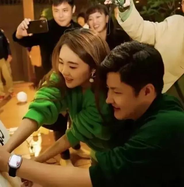 金龟子外孙周岁宴，女婿一家颜值成焦点，网友：“为了改基因？”