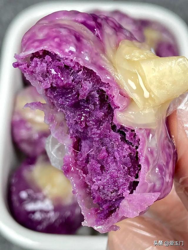 吃一个等于10个梨，4个西红柿，女人吃抗衰老，老人吃增加食欲
