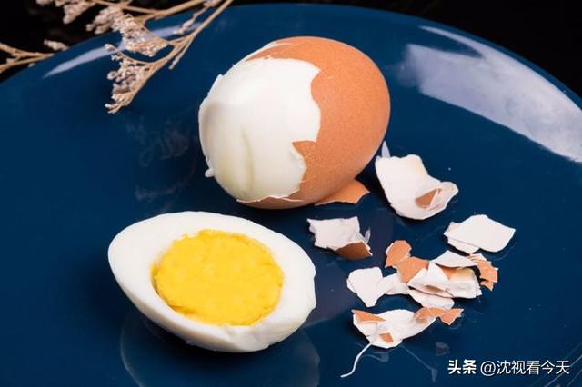 每天一个水煮蛋，是养肝还是伤肝？吃鸡蛋注意3点，可放心吃