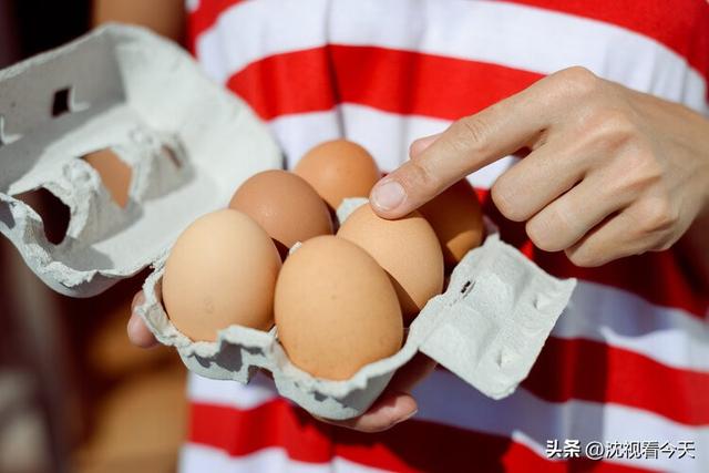 每天一个水煮蛋，是养肝还是伤肝？吃鸡蛋注意3点，可放心吃