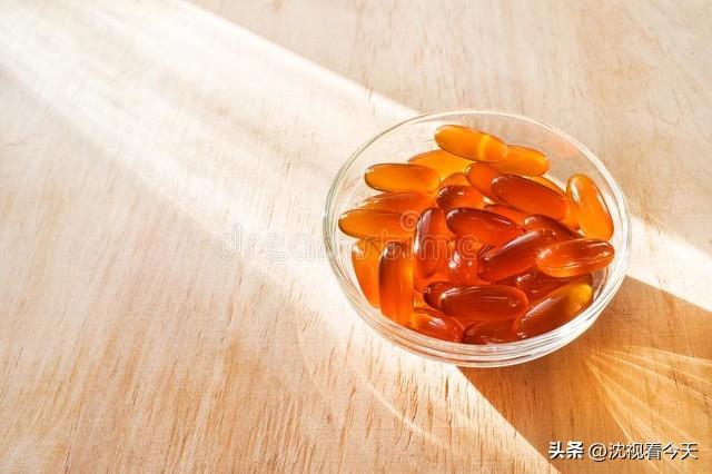 每天一个水煮蛋，是养肝还是伤肝？吃鸡蛋注意3点，可放心吃