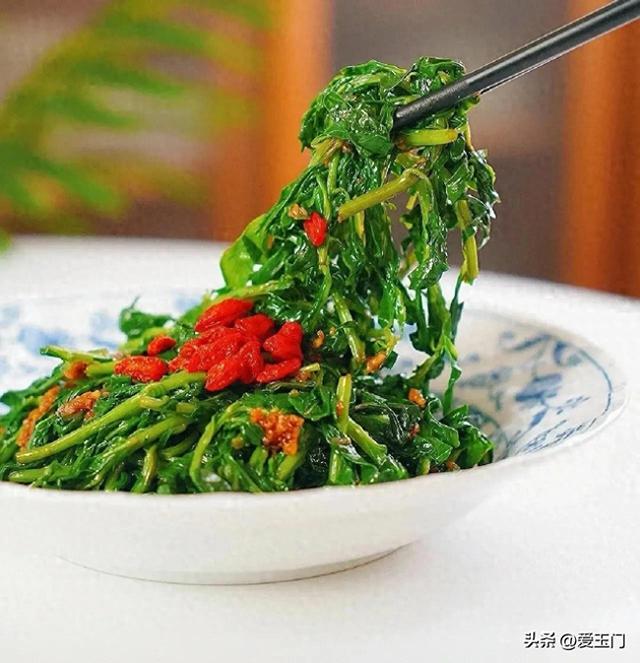 春天宁可不吃肉，也要吃的3种野菜，春天的味道，过季有钱难买到