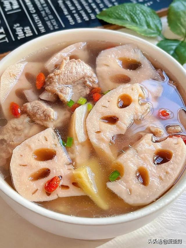 百病不离肝，建议中老年人，春天常吃这5菜，降肝火助睡眠