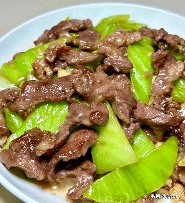 春天萝卜白菜靠边站，这几种养肝菜每天吃一点，去肝火身体好
