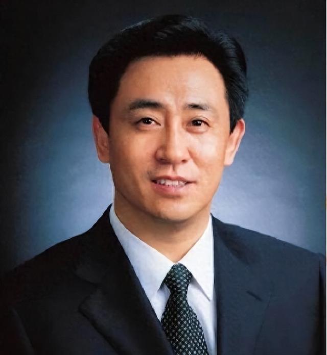 恒大许家印的“秘密情人”