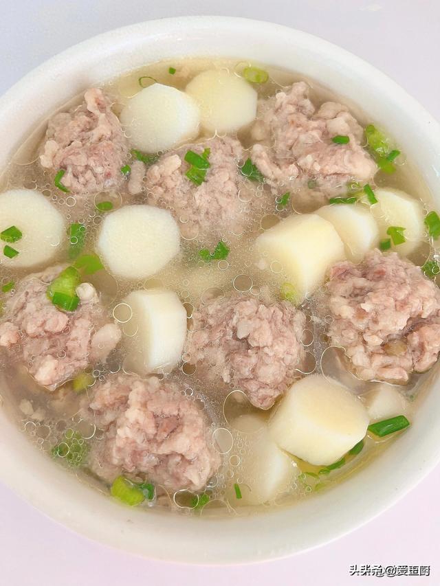 这汤是公认的“祛湿高手”，一周吃2次，健脾祛湿，身体更轻松！