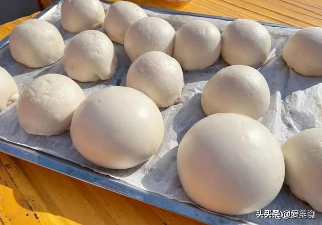 保存馒头，直接放冰箱是大错，教你一招，放一个月还跟刚出锅一样