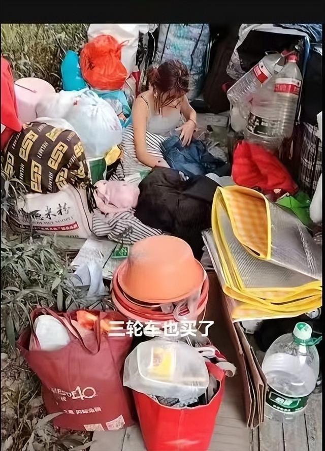 广东18岁女孩流浪街头 天生丽质，一男子隔三差五找她:已带回家