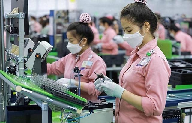 从“赶超中国”到一夜崩塌，越南订单逃离工厂停工，原因始料不及