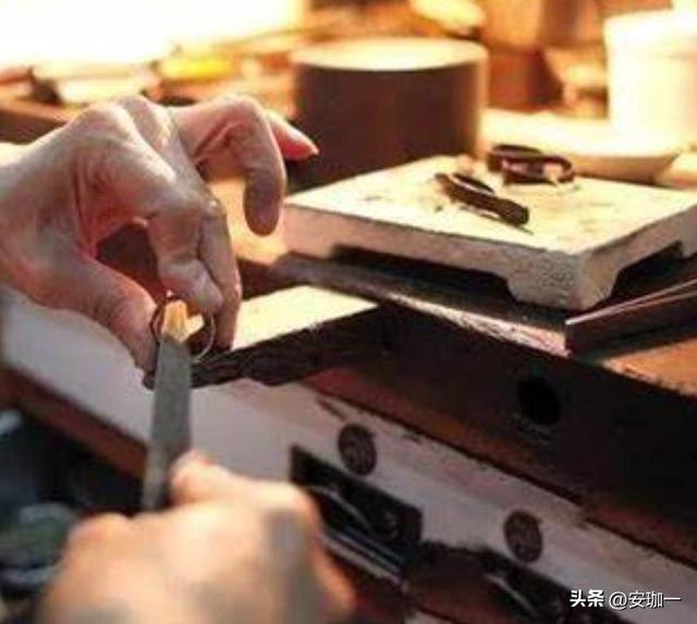 黄金骗局曝光！“周大福”、“老凤祥”被造假，成本仅需几十元