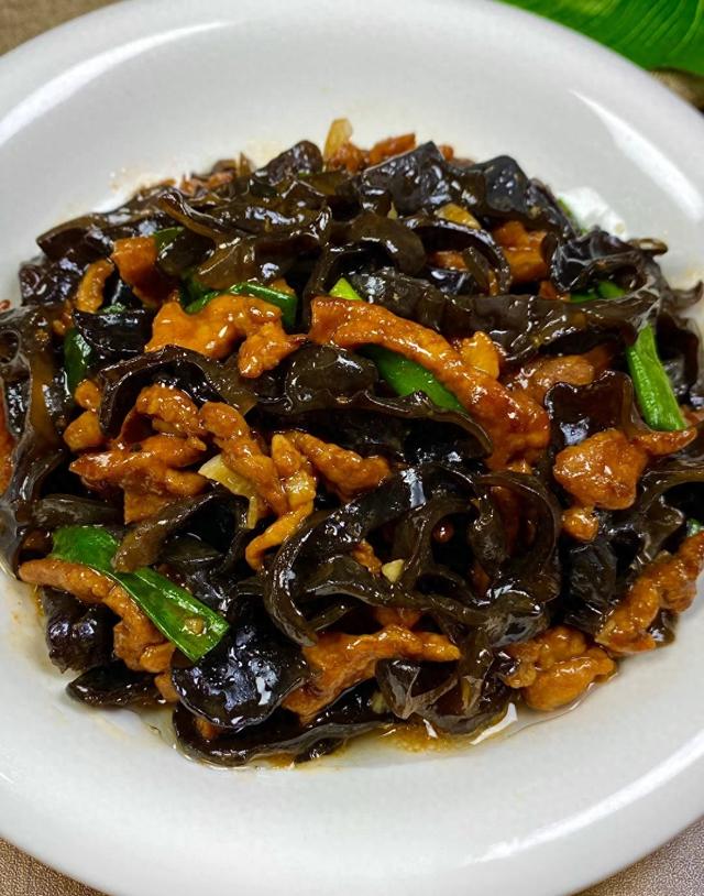 “肾强一倍，人活百岁”，中老年常吃3种养肾菜，头发黑面红润！
