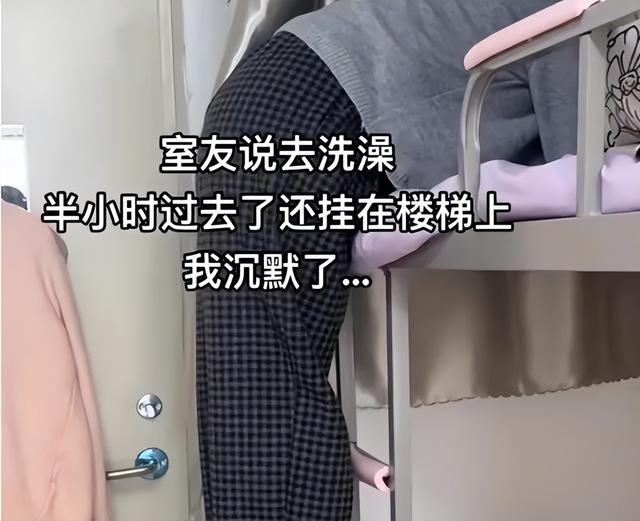 毁三观！老鼠人文化荼毒00后，追求自残式生存，许多家长一无所知