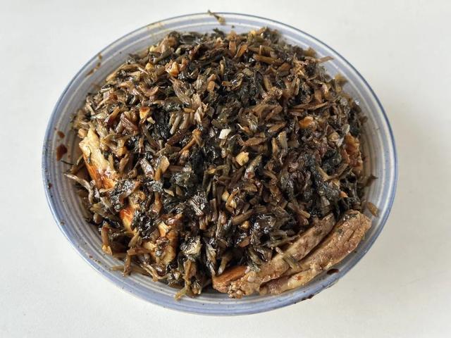 提前多做一些，简单拌一拌蒸一蒸，上桌就是一道硬菜，不做太可惜