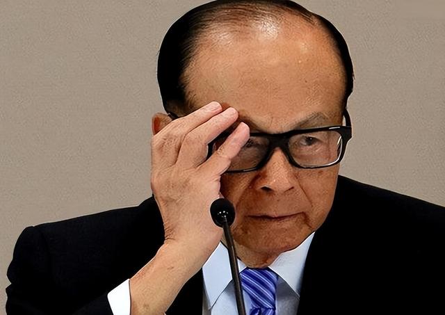 倒计时5天，中央和港府同时行动，李嘉诚不听劝阻，已无法脱身