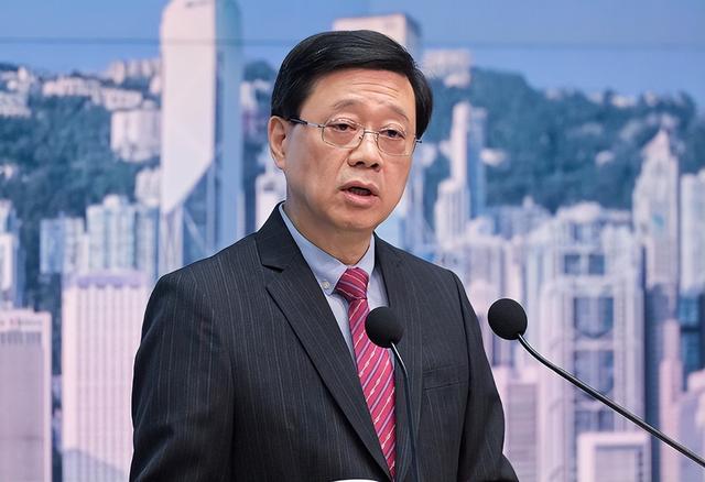 倒计时5天，中央和港府同时行动，李嘉诚不听劝阻，已无法脱身