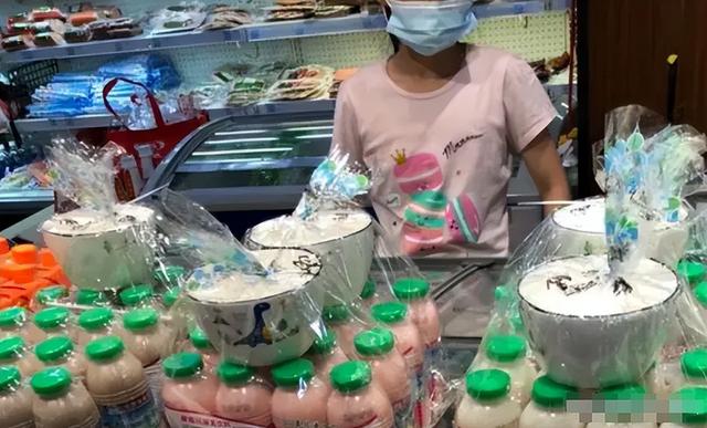 全是“科技与狠活”，却狂卖14亿，这种江浙沪神饮，到底谁在喝？