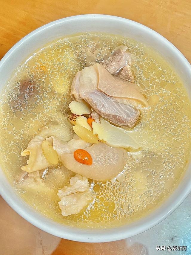 一碗胜过十只鸡！气血不好常喝“它”，一周两次，脾胃好，气血足