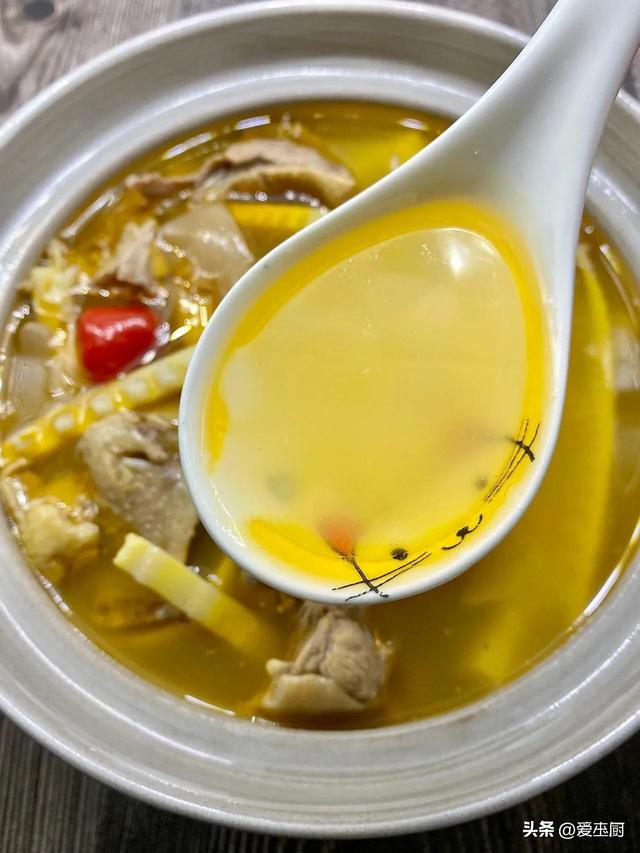 一碗胜过十只鸡！气血不好常喝“它”，一周两次，脾胃好，气血足