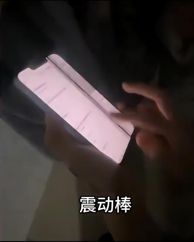 湖南教授出轨女学生，网友扒出背后肮脏交易，比你想的还要黑暗！