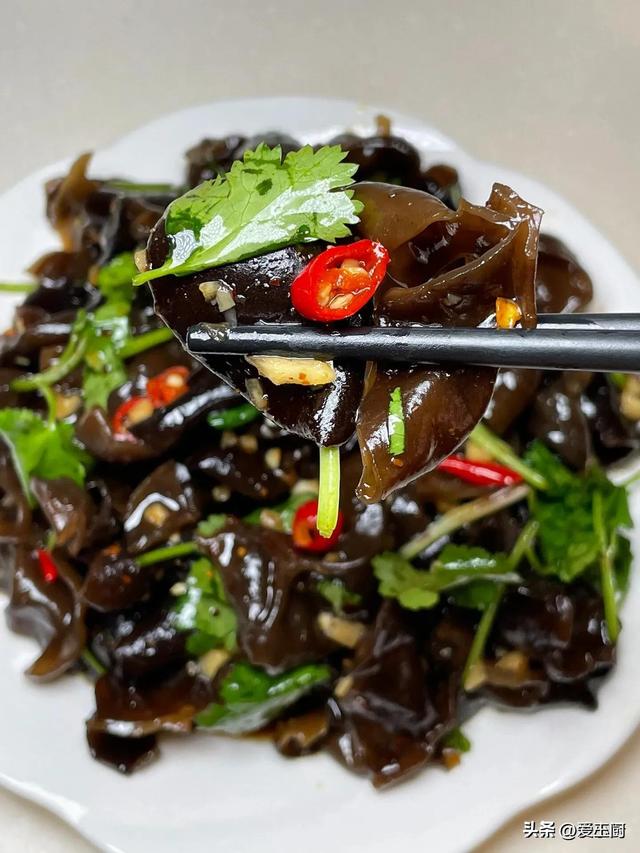 想让血管越来越干净，这5样食物要多吃！越吃身体越健康